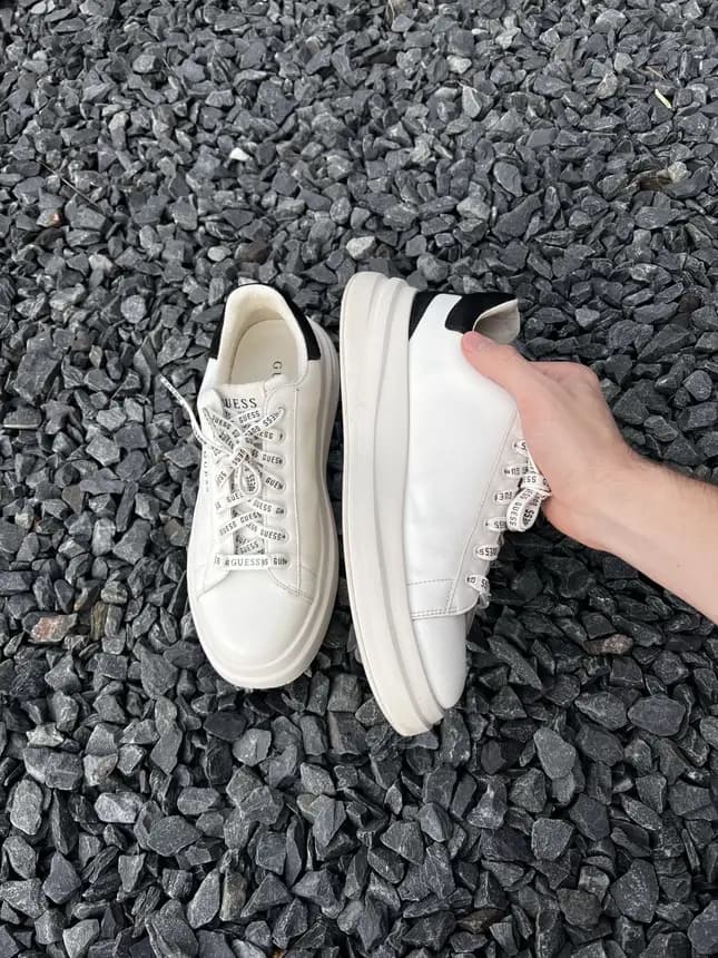 Baskets blanches - apercu